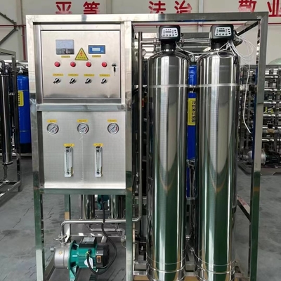 Máquina de tratamiento de agua por ósmosis inversa de 2L/hora Estructura compacta de una sola etapa