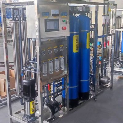 Tres tanques Máquina de agua de ósmosis inversa de alta eficiencia Funcionamiento confiable
