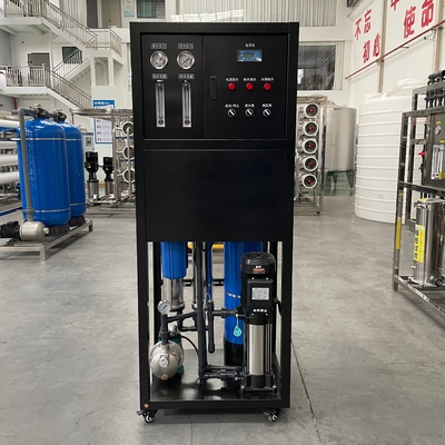 Máquina de ósmosis inversa comercial industrial de una sola etapa de 500L para un tratamiento eficiente del agua