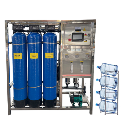 Venta caliente 500LPH RO Sistema de purificación de agua Sistema con bomba Osmosis inversa de la planta de filtro de agua